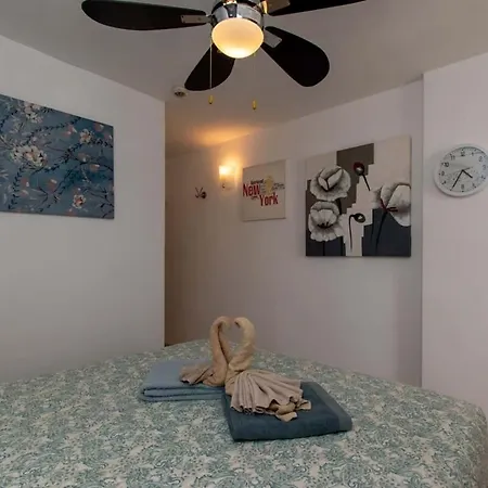 아파트 Borinquen 1 - With Amazing Sea And Pool Views Playa Feñabe